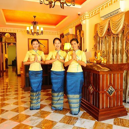 Union Square Hotel Yangon Luaran gambar